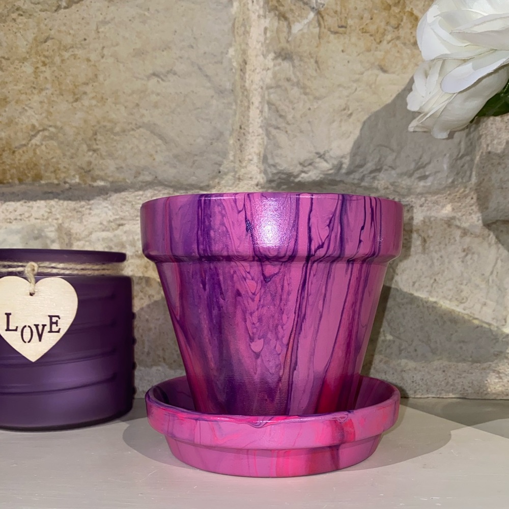 Hand painted abstract acrylic fluid pour art clay terracotta flower pot ๐ธ - Picture 5 of 10